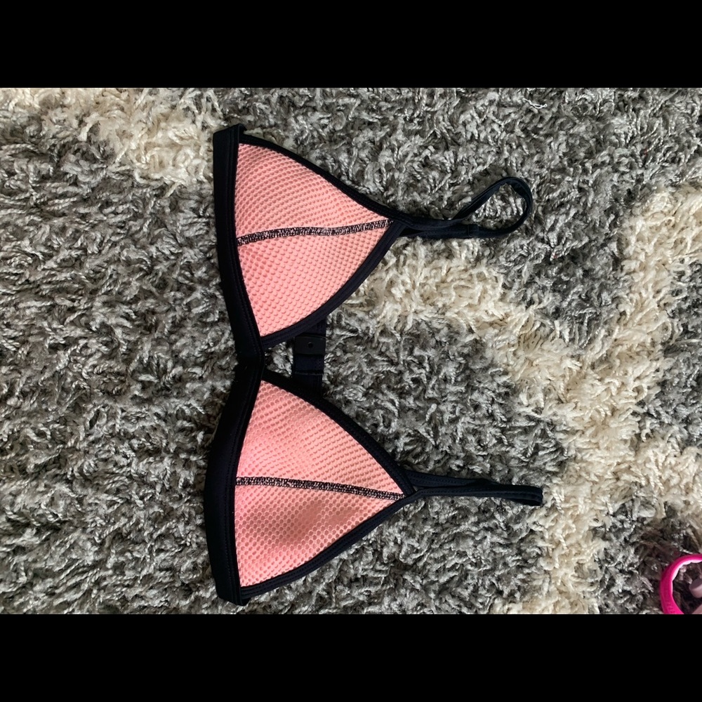 Triangl bikini top